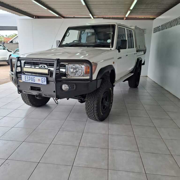 TOYOTA LAND CRUISER 79 4.0P P/U D/C