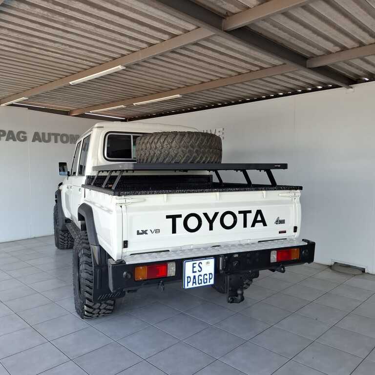 TOYOTA LAND CRUISER 79 4.5D P/U D/C
