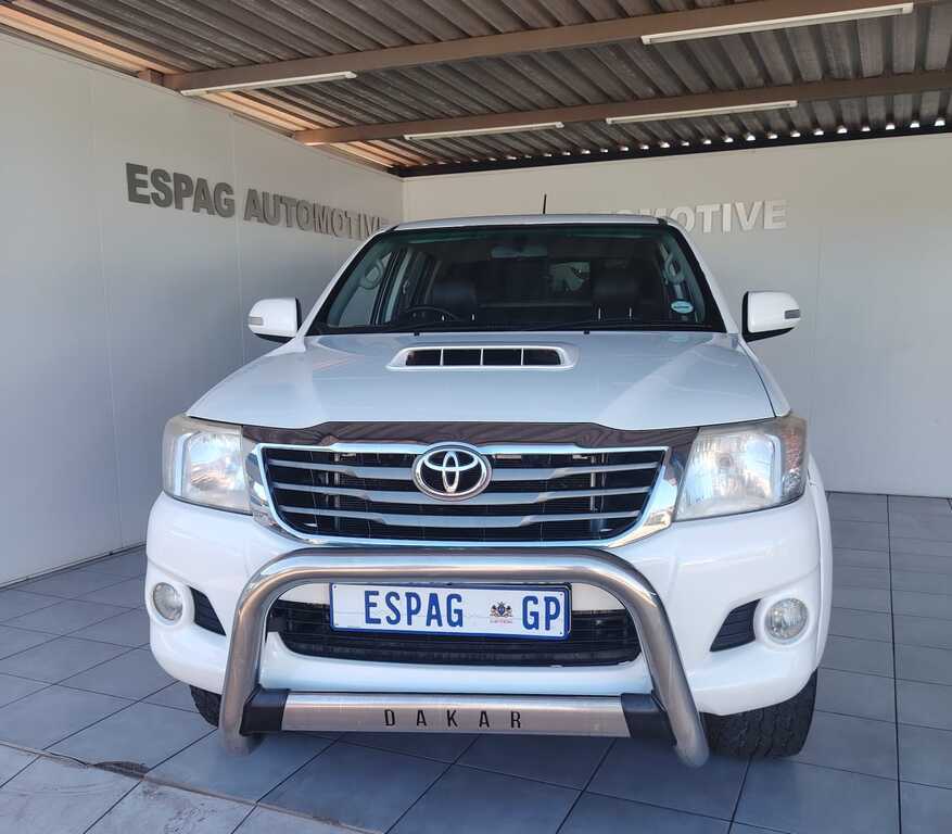 TOYOTA HILUX 3.0D-4D RAIDER R/B A/T P/U D/C